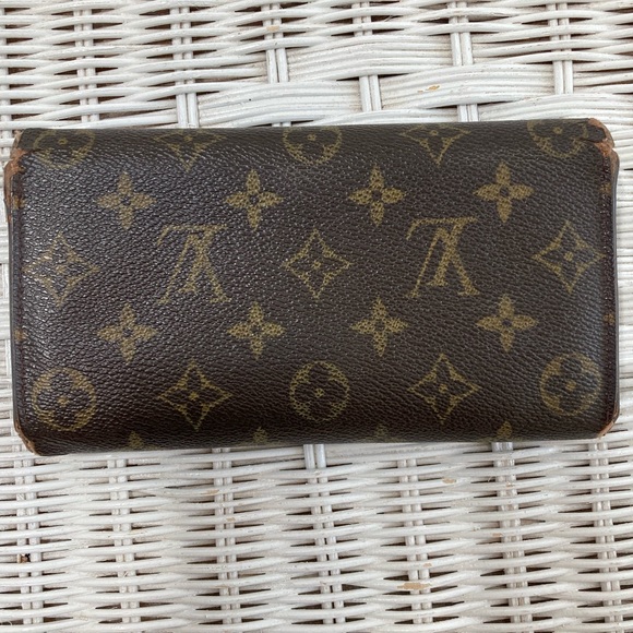 Louis Vuitton Sarah leather wallet. Used condition - Picture 2 of 10